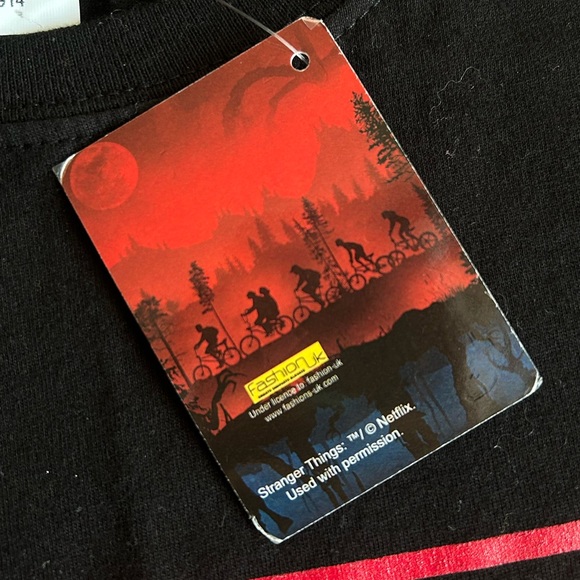 Stranger Things T-Shirt โค๏ธ - Picture 5 of 10